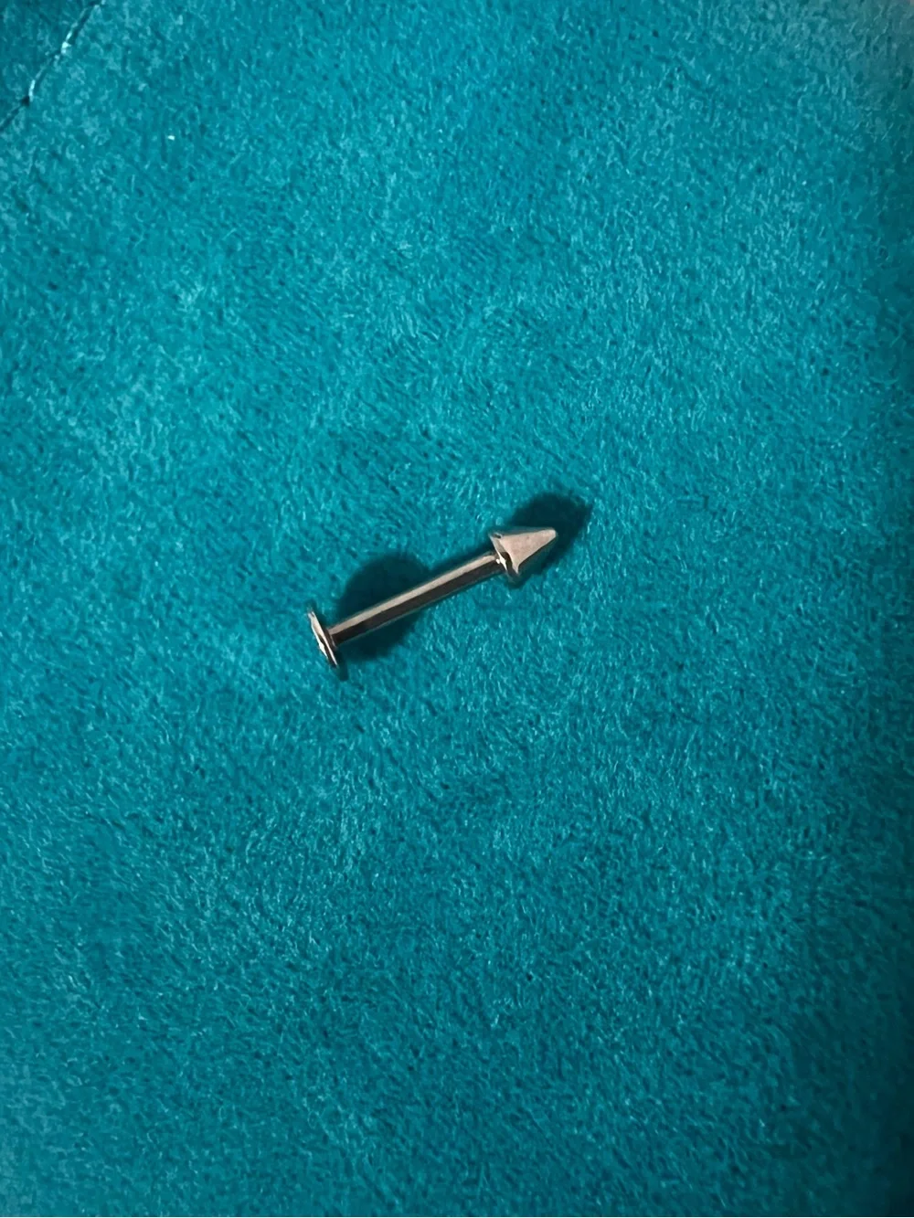 Silver Cone Labret Lip Stud - Minimal Spike Piercing